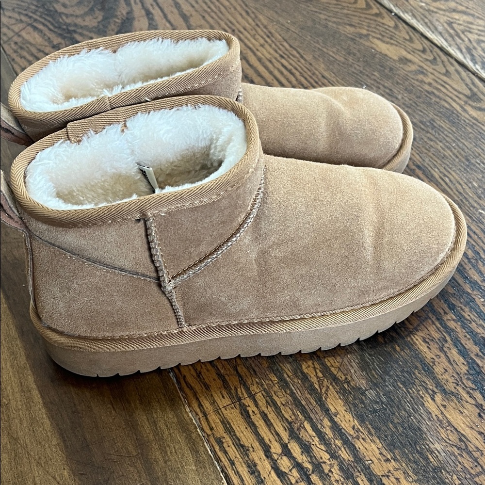 Cushionaire suede leather fleece lined boots Boots